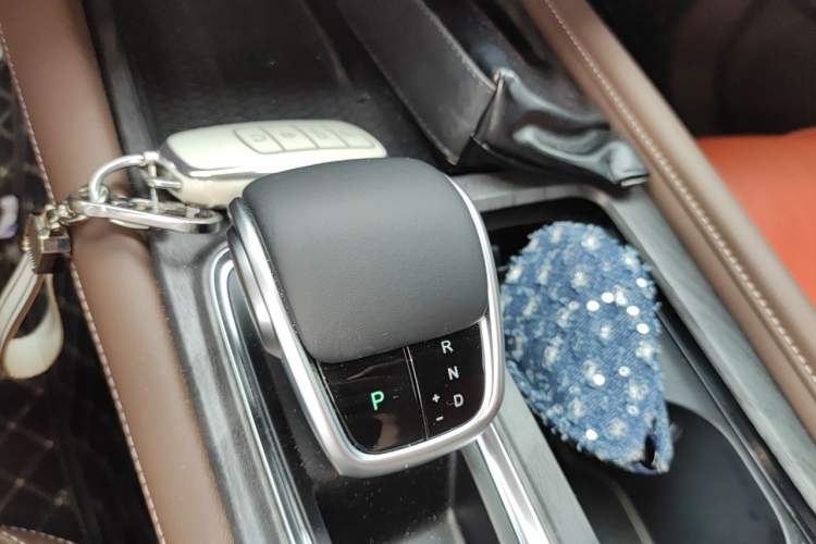 Used Chery Arrizo 8 2024 High-Energy Edition 2.0T Automatic Yu+ Gear Lever