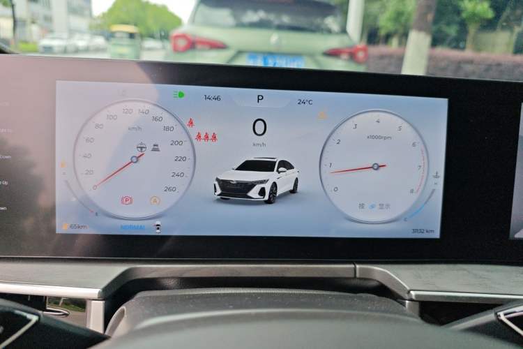 Used Chery Arrizo 8 2024 High-Performance Edition 2.0T DCT Imperial Instrument Cluster