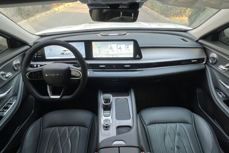 Used Chery Arrizo 8 2024 1.6T DCT Rui Interior 1