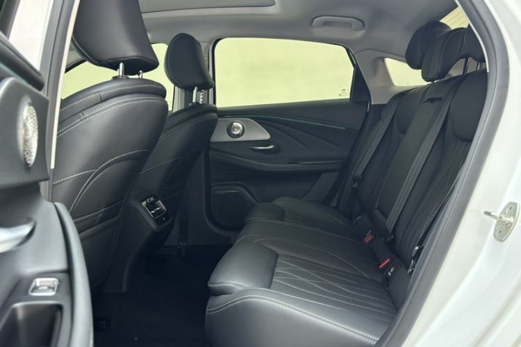 Used Chery Arrizo 8 2024 1.6T DCT Rui Interior 3
