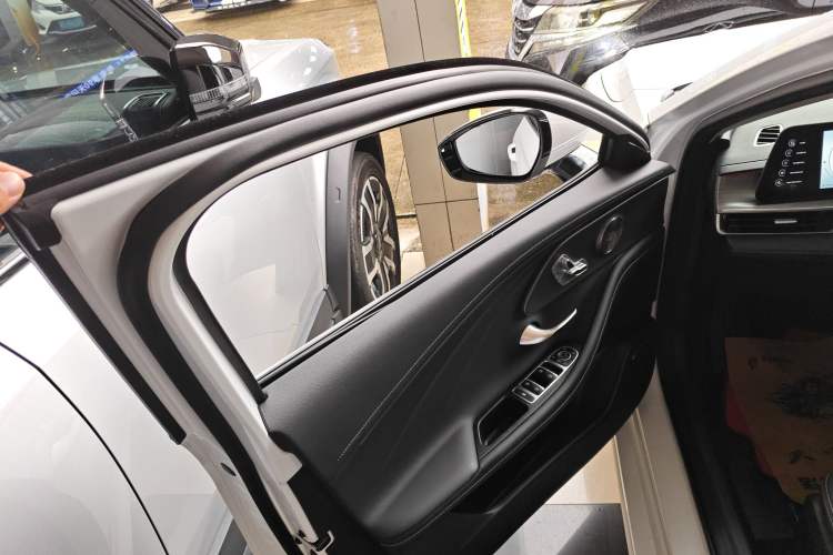 Used Chery Arrizo 8 2024 1.6T DCT Rui Left Front Door Interior