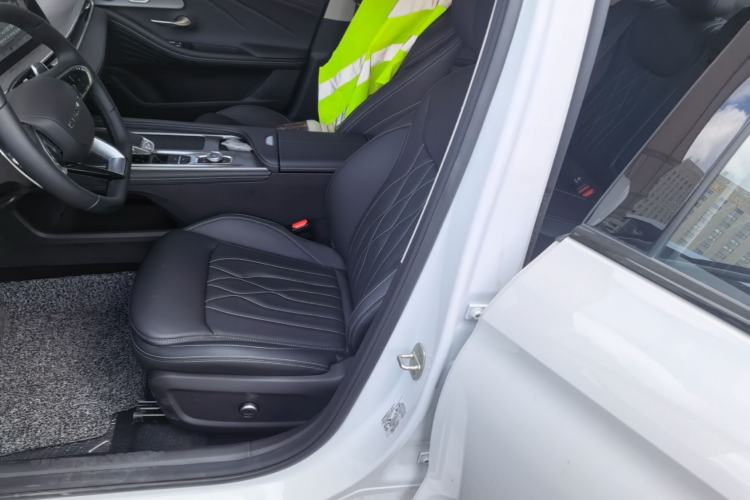 Used Chery Arrizo 8 2024 High-Performance Edition 2.0T DCT Powerfully Tuned Left Front Seat