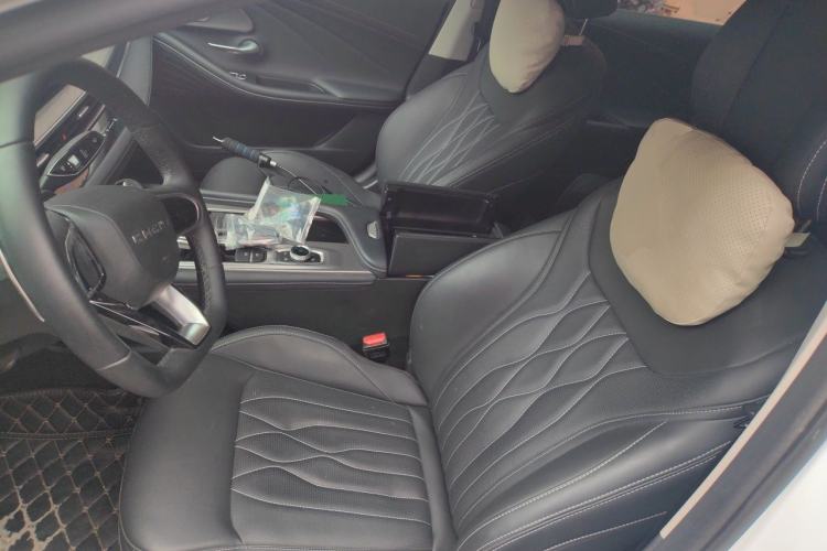Used Chery Arrizo 8 2024 High-Performance Edition 2.0T DCT Powerfully Tuned Left Front Seat