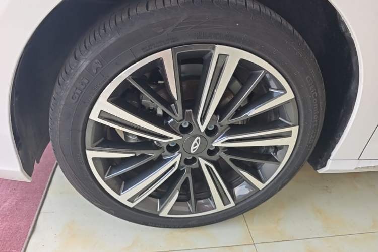 Used Chery Arrizo 8 2024 1.6T DCT Rui Left Front Wheel Hub