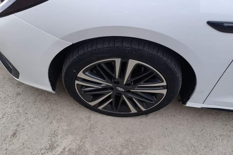 Used Chery Arrizo 8 2024 High-Performance Edition 2.0T DCT Powerfully Tuned Left Front Wheel Hub