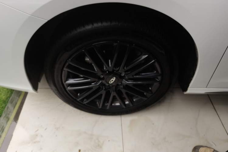 Used Chery Arrizo 8 2024 1.6T DCT Excellence Edition Left Front Wheel Hub