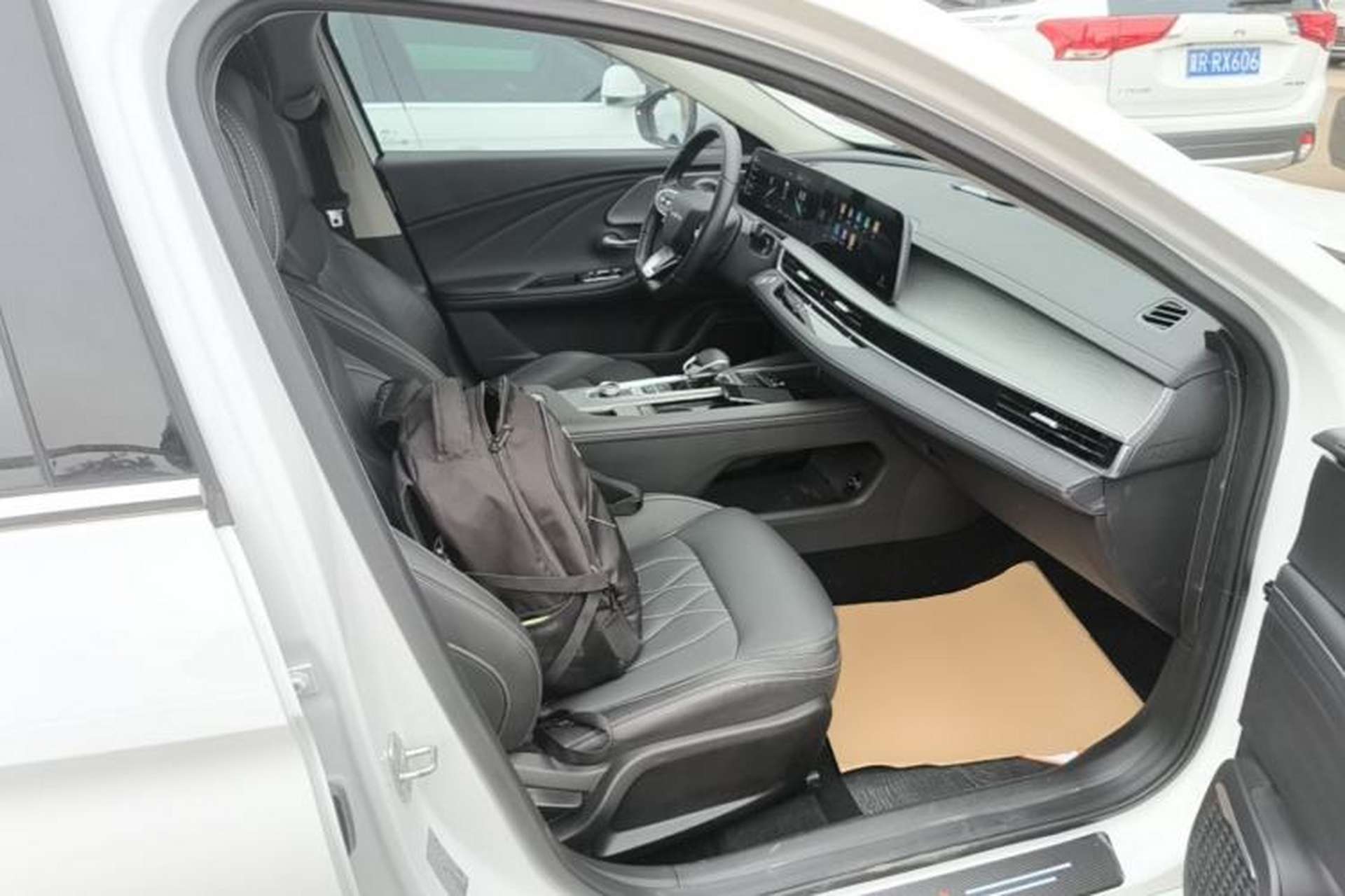 Used Chery Arrizo 8 2024 1.6T DCT Excellence Edition Right Front Seat