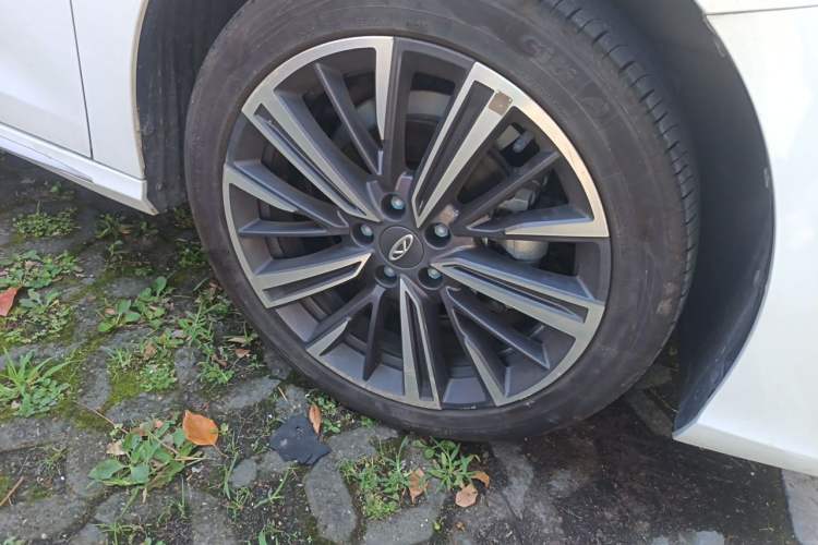Used Chery Arrizo 8 2024 1.6T DCT Rui Right Front Wheel Hub