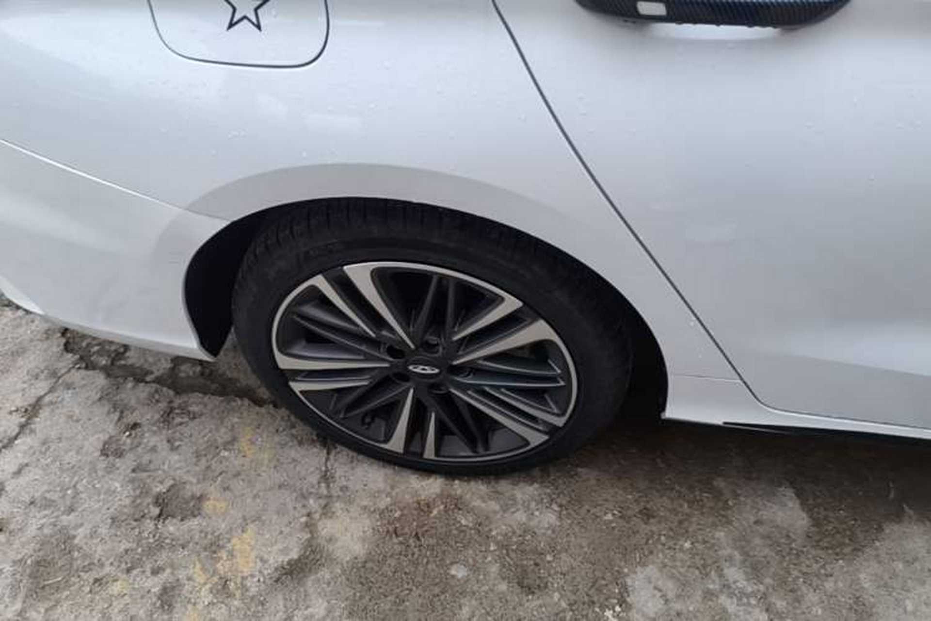 Used Chery Arrizo 8 2024 High-Performance Edition 2.0T DCT Powerfully Tuned Right Rear Wheel Hub