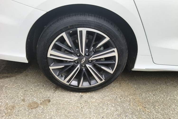 Used Chery Arrizo 8 2024 1.6T DCT Rui Right Rear Wheel Hub