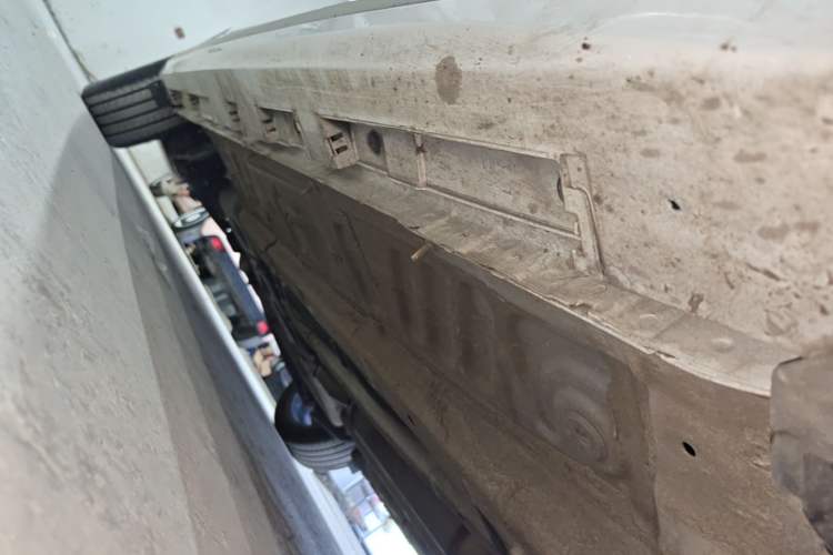 Used Chery Arrizo 8 2024 1.6T DCT Rui Right Side Sill