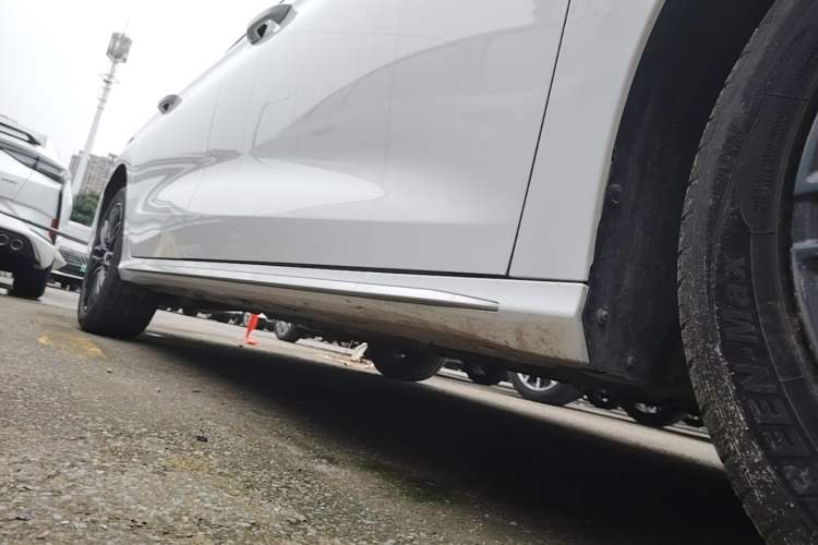 Used Chery Arrizo 8 2024 1.6T DCT Excellence Edition Right Side Sill
