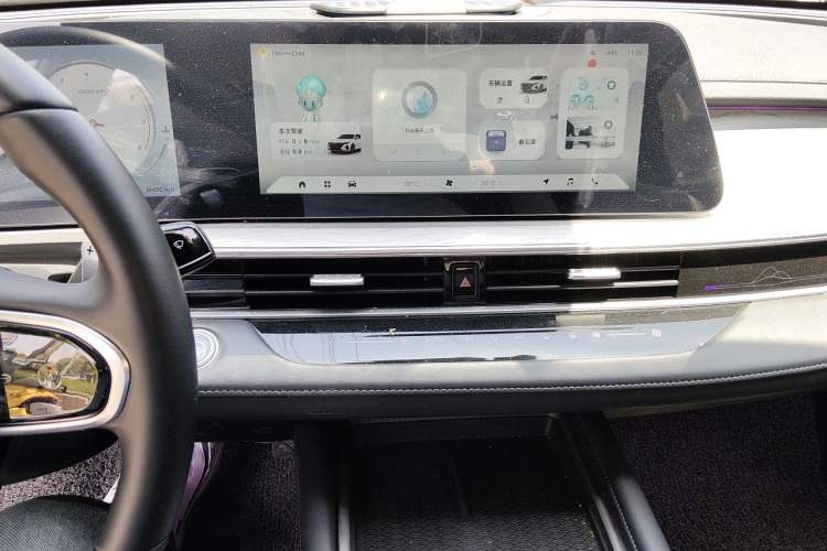 Used Chery Arrizo 8 2025 2.0T DCT Sport Audio And AC Panel