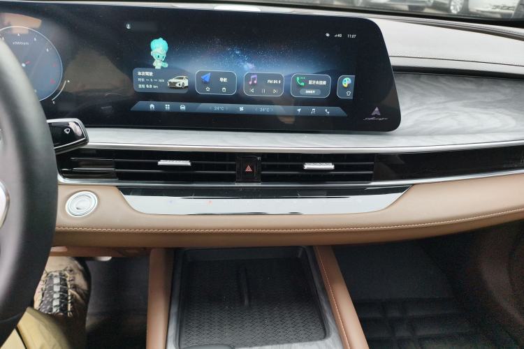 Used Chery Arrizo 8 2025 2.0T Automatic Yu+ Audio And AC Panel