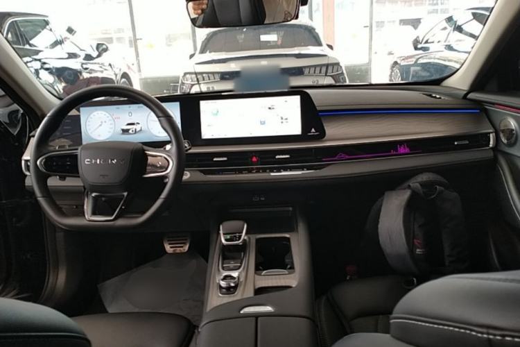 Used Chery Arrizo 8 2025 2.0T DCT Sport Center Console