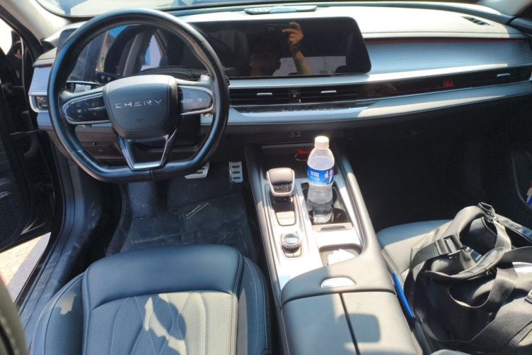 Used Chery Arrizo 8 2025 2.0T DCT Sport Center Console
