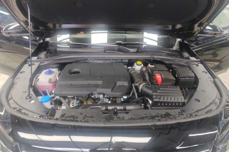 Used Chery Arrizo 8 2025 2.0T DCT Sport Engine Bay