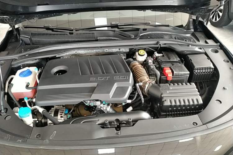Used Chery Arrizo 8 2025 2.0T DCT Sport Engine Bay