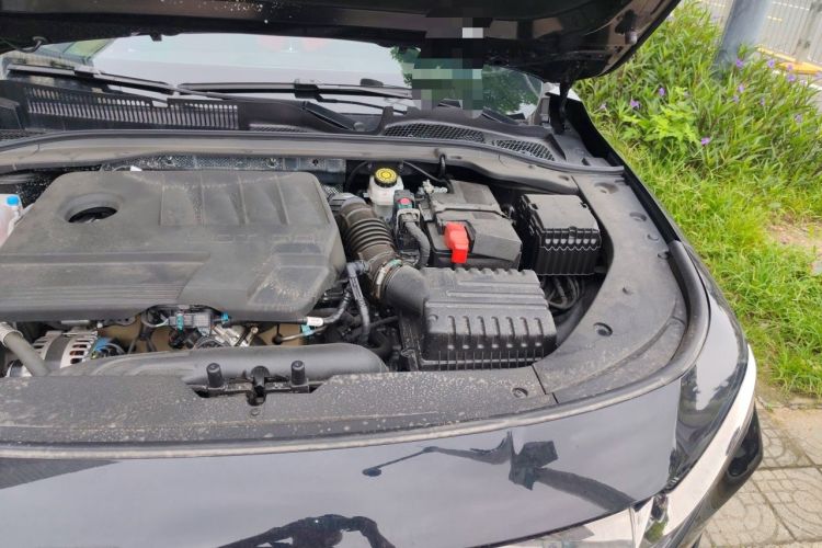 Used Chery Arrizo 8 2025 2.0T DCT Sport Engine Bay Left