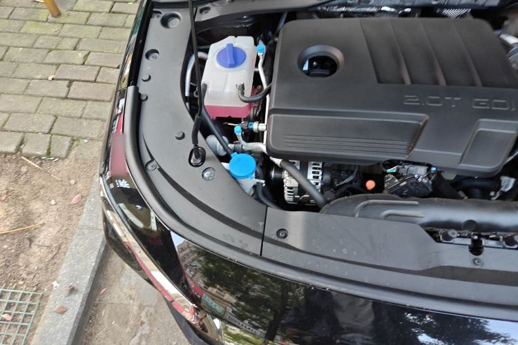 Used Chery Arrizo 8 2025 2.0T DCT Chii Engine Bay Right