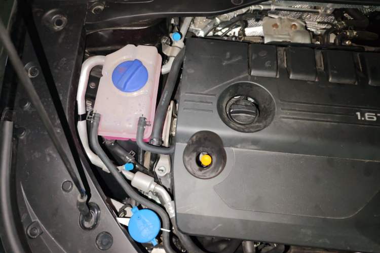 Used Chery Arrizo 8 2025 1.6T DCT Rui Engine Bay Right