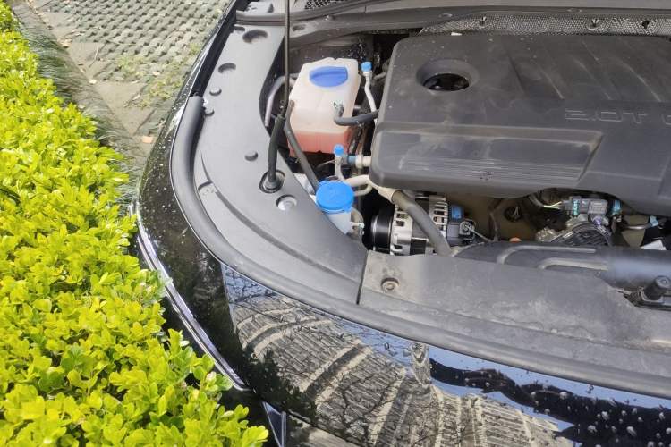 Used Chery Arrizo 8 2025 2.0T DCT Sport Engine Bay Right