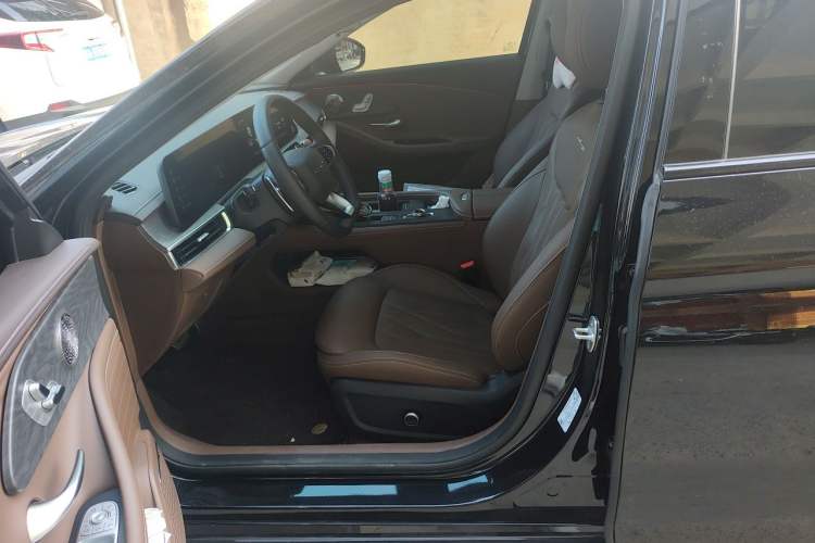 Used Chery Arrizo 8 2025 2.0T DCT Sport Left Front Seat