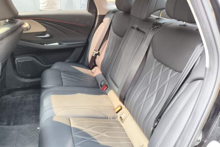 Used Chery Arrizo 8 2025 2.0T DCT Sport Left Rear Seat