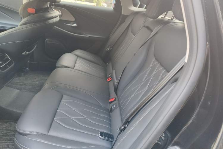 Used Chery Arrizo 8 2025 2.0T DCT Sport Left Rear Seat