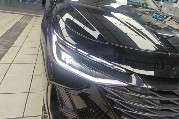 Used Chery Arrizo 8 2025 2.0T DCT Sport Right Front Headlight