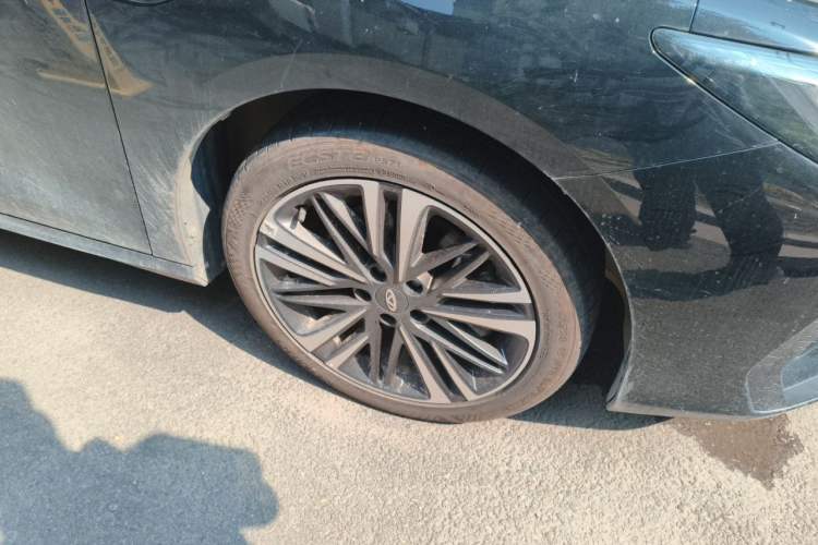 Used Chery Arrizo 8 2025 2.0T DCT Sport Right Front Wheel Hub