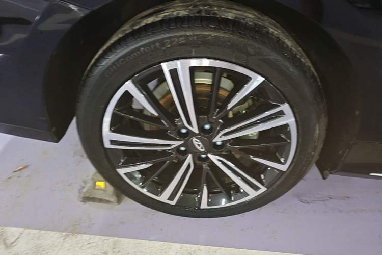 Used Chery Arrizo 8 2025 1.6T DCT Smart Right Rear Wheel Hub