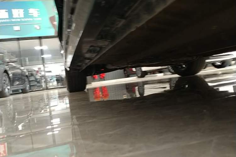 Used Chery Arrizo 8 2025 2.0T DCT Sport Right Side Sill