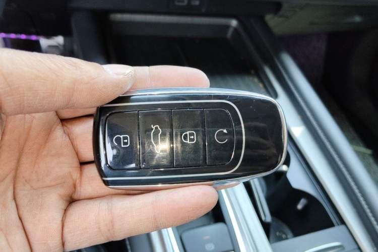 Used Chery Arrizo 8 2025 2.0T DCT Sport Vehicle Key
