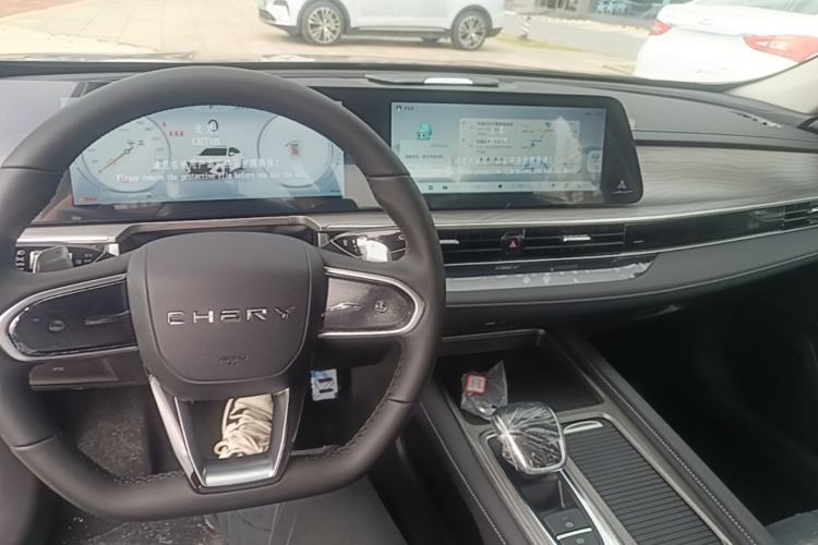 Used Chery Arrizo 8 2025 2.0T DCT Sport Center Console