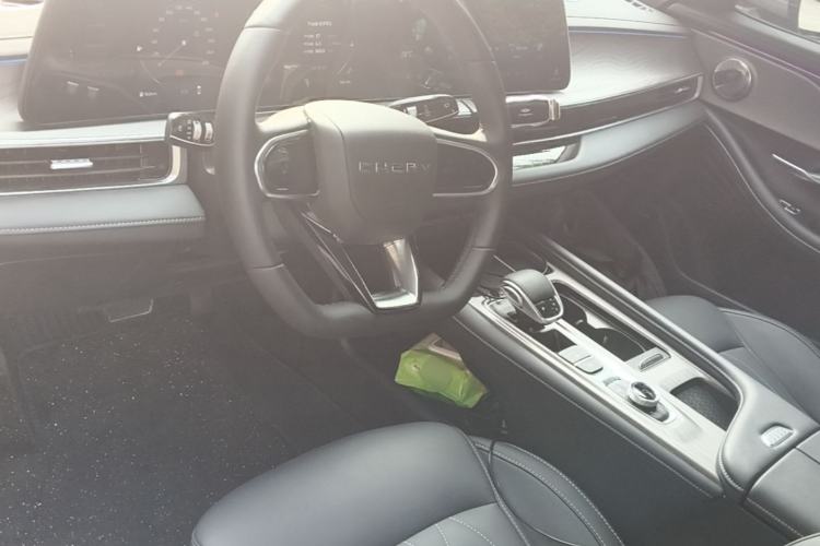 Used Chery Arrizo 8 2025 1.6T DCT Smart Center Console