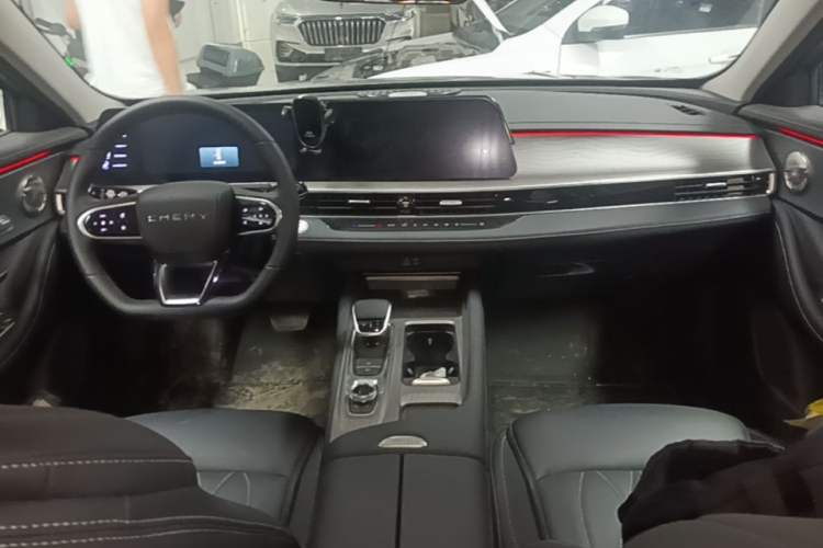 Used Chery Arrizo 8 2025 1.6T DCT Smart Center Console