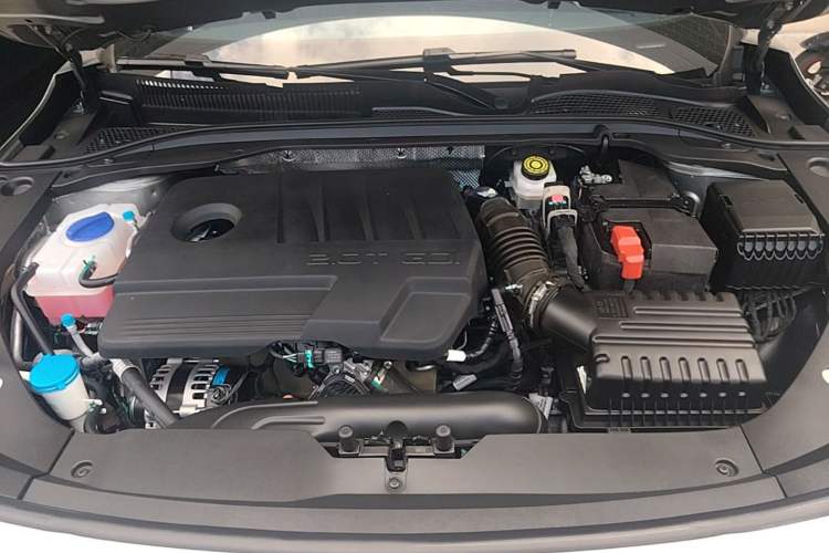Used Chery Arrizo 8 2025 2.0T DCT Sport Engine Bay