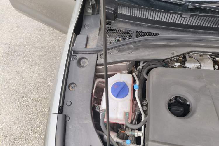 Used Chery Arrizo 8 2025 2.0T DCT Sport Engine Bay Right
