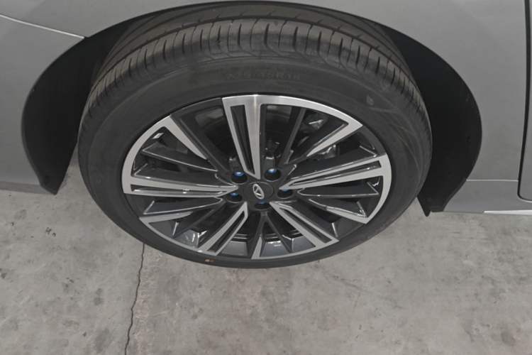 Used Chery Arrizo 8 2025 1.6T DCT Excellence Edition Exterior 1