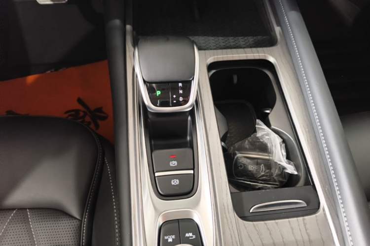 Used Chery Arrizo 8 2025 2.0T DCT Sport Gear Lever