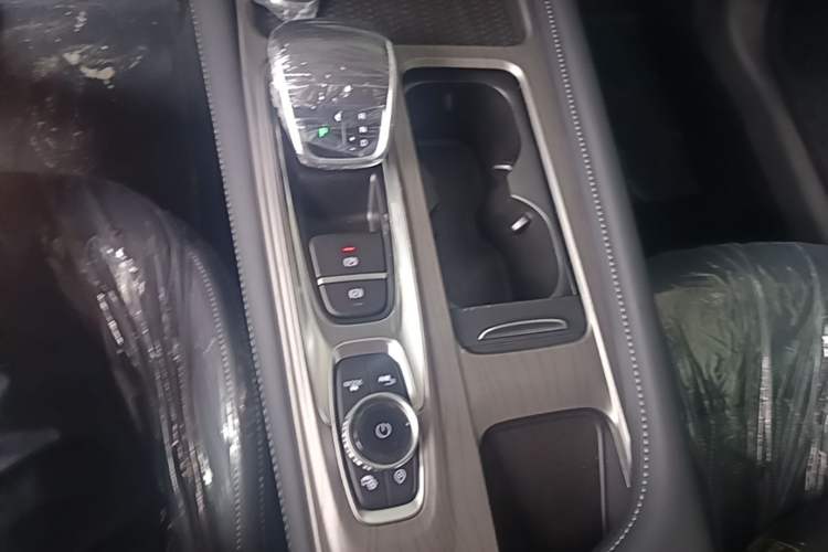 Used Chery Arrizo 8 2025 1.6T DCT Rui Gear Lever