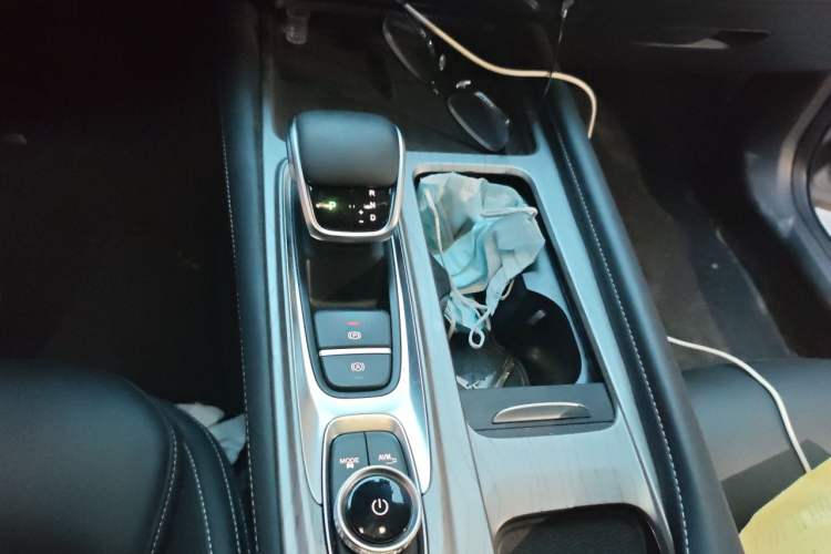 Used Chery Arrizo 8 2025 1.6T DCT Rui Gear Lever