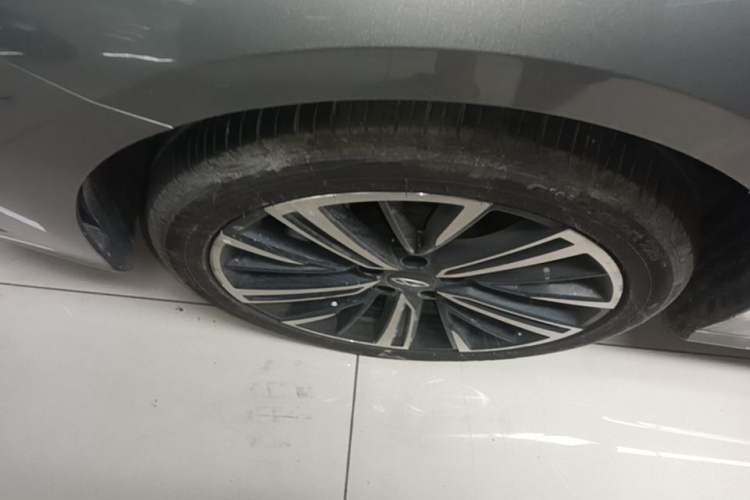 Used Chery Arrizo 8 2025 1.6T DCT Smart Left Front Wheel Hub