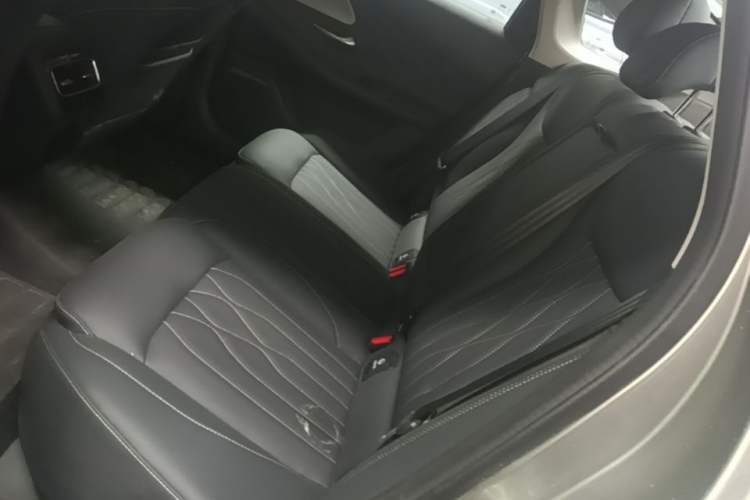 Used Chery Arrizo 8 2025 1.6T DCT Smart Left Rear Seat