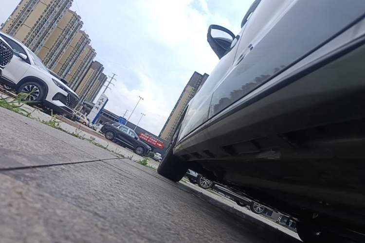 Used Chery Arrizo 8 2025 2.0T DCT Sport Left Side Sill