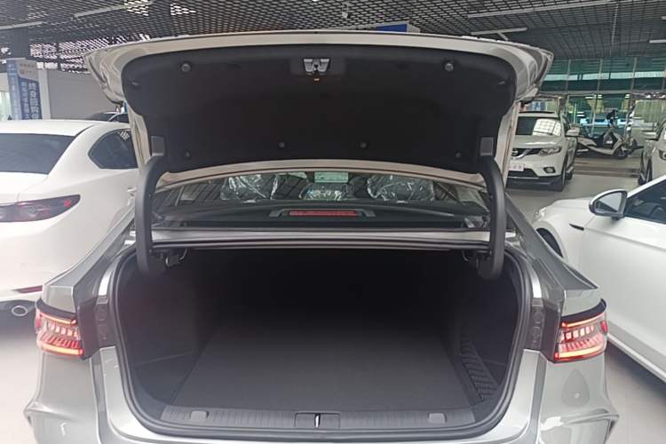 Used Chery Arrizo 8 2025 1.6T DCT Rui Trunk