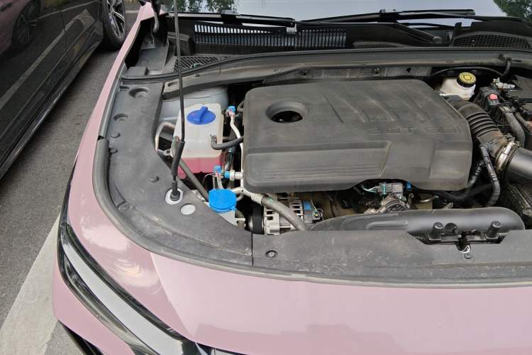 Used Chery Arrizo 8 2025 2.0T DCT Sport Engine Bay Right