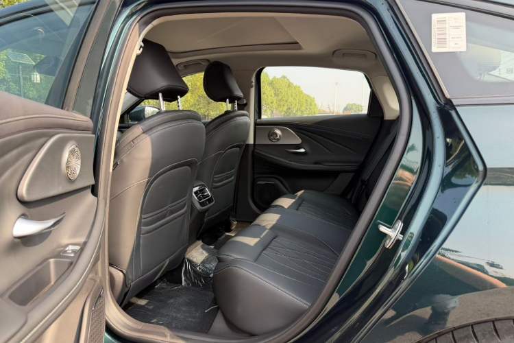 Used Chery Arrizo 8 2025 2.0T DCT Sport Interior 4