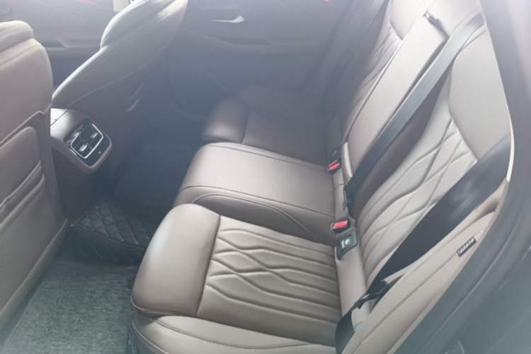 Used Chery Arrizo 8 2025 2.0T Automatic Yu+ Left Rear Seat